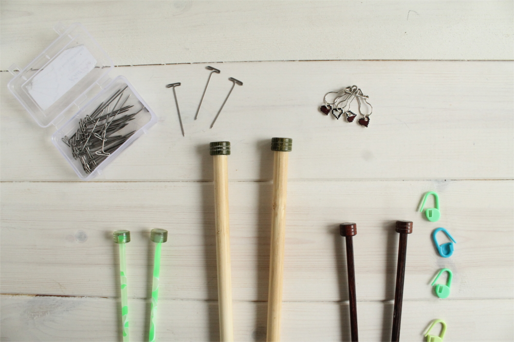 A knitter's toolbox: needles, accessories, and books for less than £10