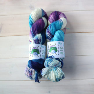 Loot Pinata Llama speckled sock yarn